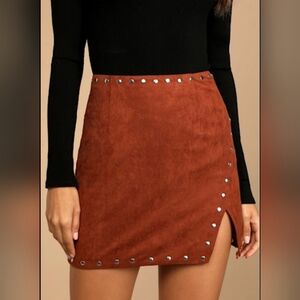 Fall For It Brown Suede Studded Mini Skirt
Lulus, L NWT